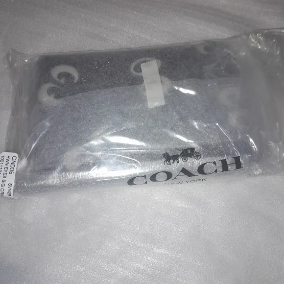 New Coach Wristlet Halloween Eyes NWT 🎃🎃Halloween Sale🎃🎃 Firm - Picture 2 of 7